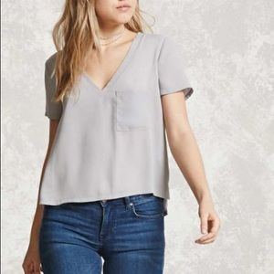 🌿Career Boxy V-neck blouse